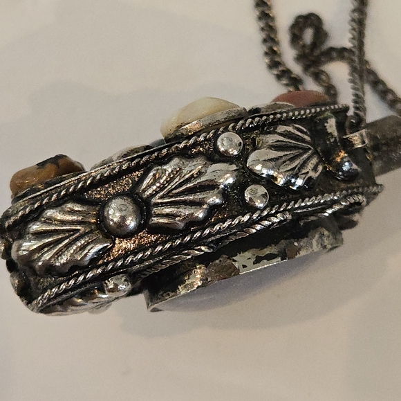 Vintage Snuff Necklace Bottle W/ Spoon Stones On Chain Perfume Unique - Picture 5 of 9